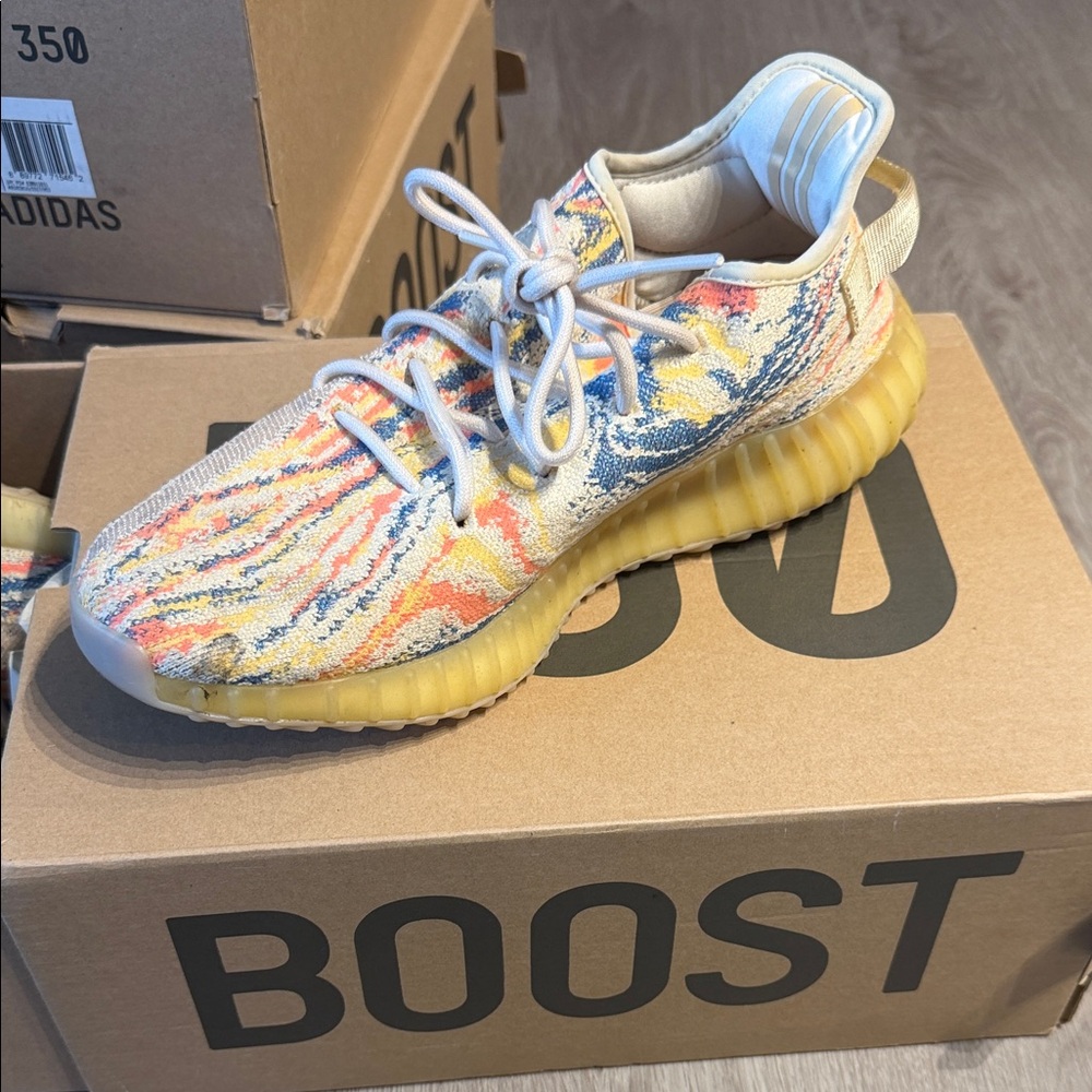Adidas Yeezy 350 V2 Multicolor Sneakers men’s US 10💛💛💛